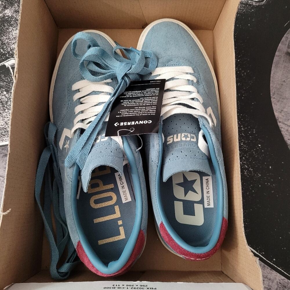 NIB Converse - Picture 3 of 4